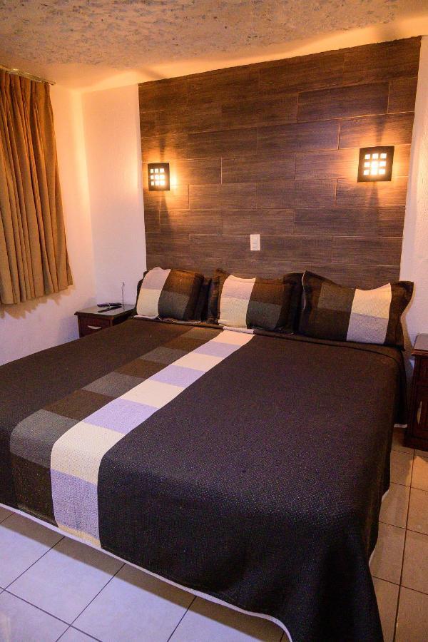 Hotel Acuario En Ocotlan Exteriör bild