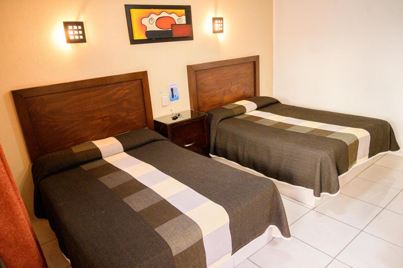 Hotel Acuario En Ocotlan Exteriör bild
