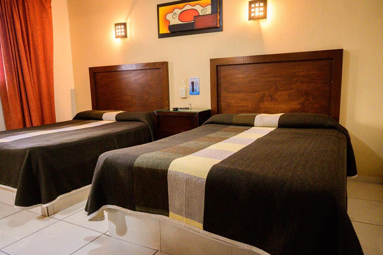 Hotel Acuario En Ocotlan Exteriör bild