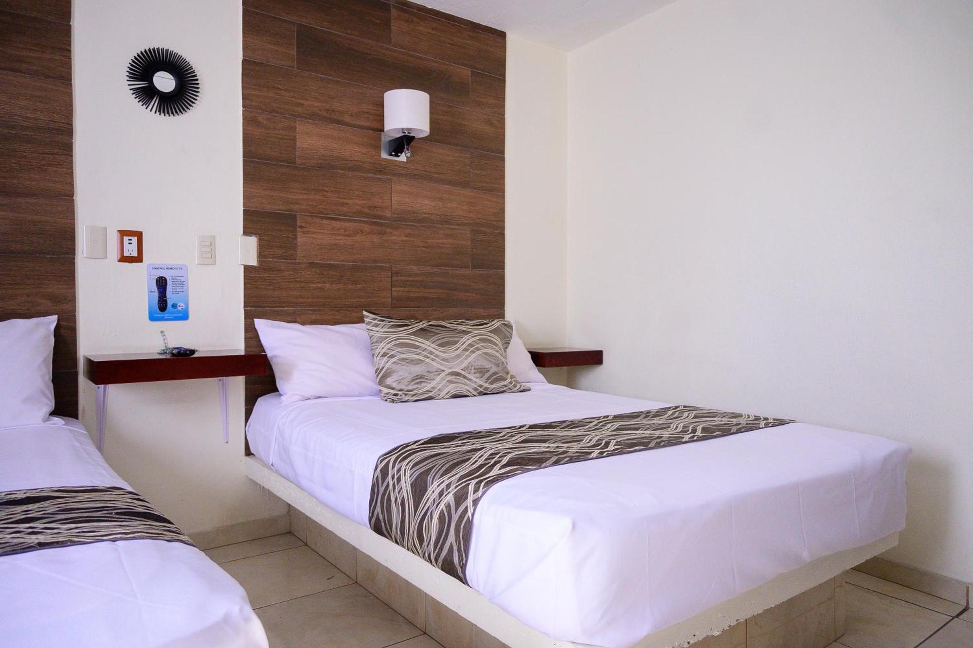 Hotel Acuario En Ocotlan Exteriör bild