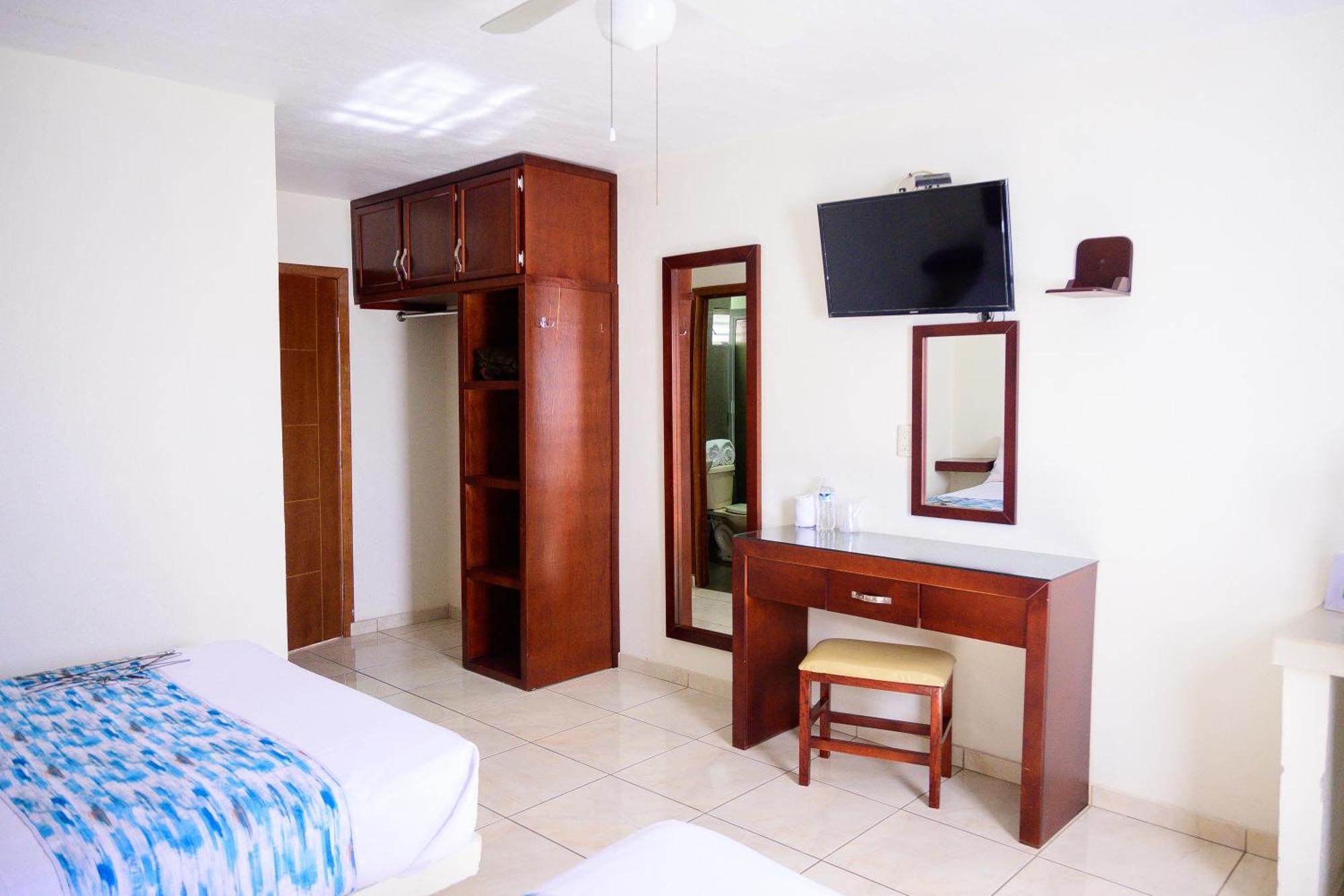 Hotel Acuario En Ocotlan Exteriör bild